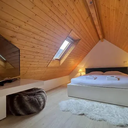 Alpehytte Chalet Spacieux A Lary Soulan Avec Vue Montagne Et Terrasse *
